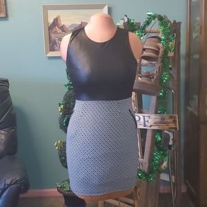 Small woman's JRoberts dress lightly worn.